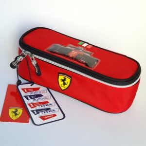 Penar Ferrari oval, echipat cu instrumente