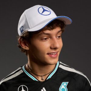 Sapca Antonelli Mercedes AMG F1™ 2026 albă